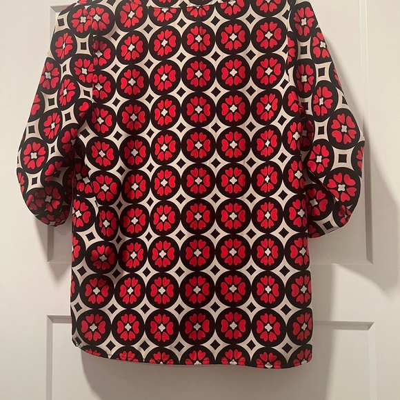 Freeway Boxy Red and Black Blouse with 3/4 Sleeves - Picture 5 of 6